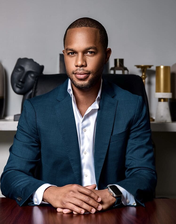 Ryan Knowles, luxury real estate agent in Nassau, Bahamas