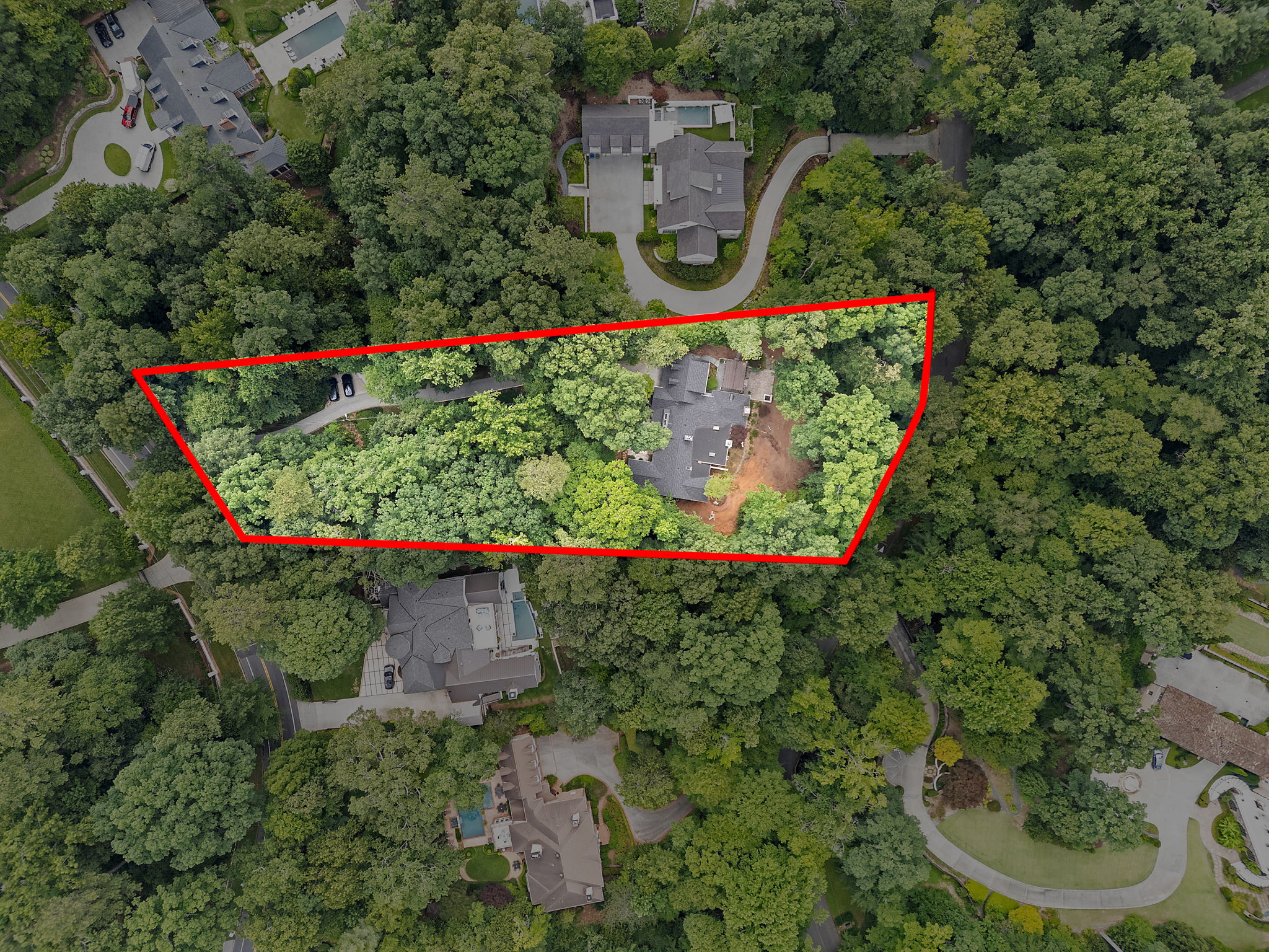 Debra Johnston Presents A Newly Reimagined Modern Luxury Residence In Tuxedo Park