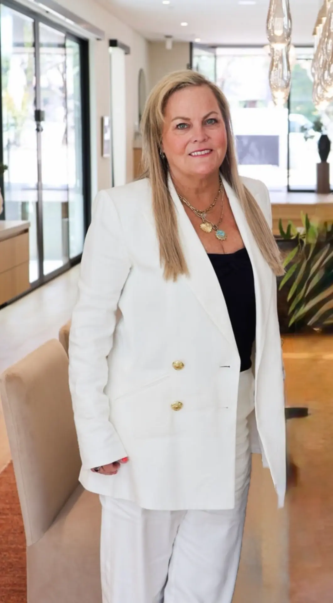 Monica Antola: The Broker Associate Redefining Coastal Los Angeles Luxury Real Estate