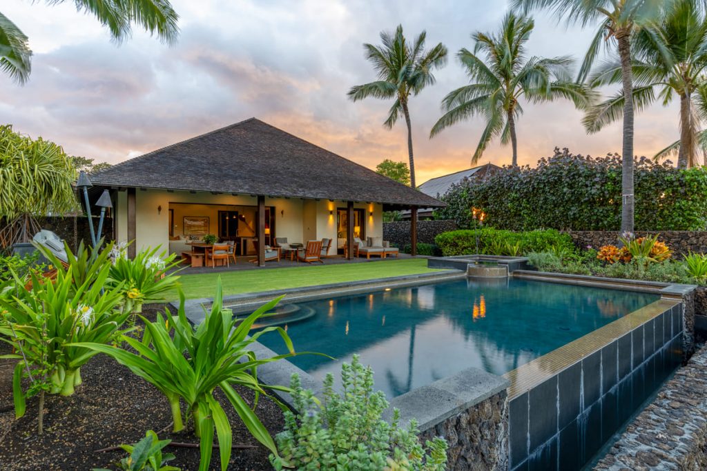 Mountain view home exterior in Kailua-Kona