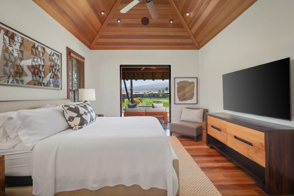 Lanai with pool and spa
