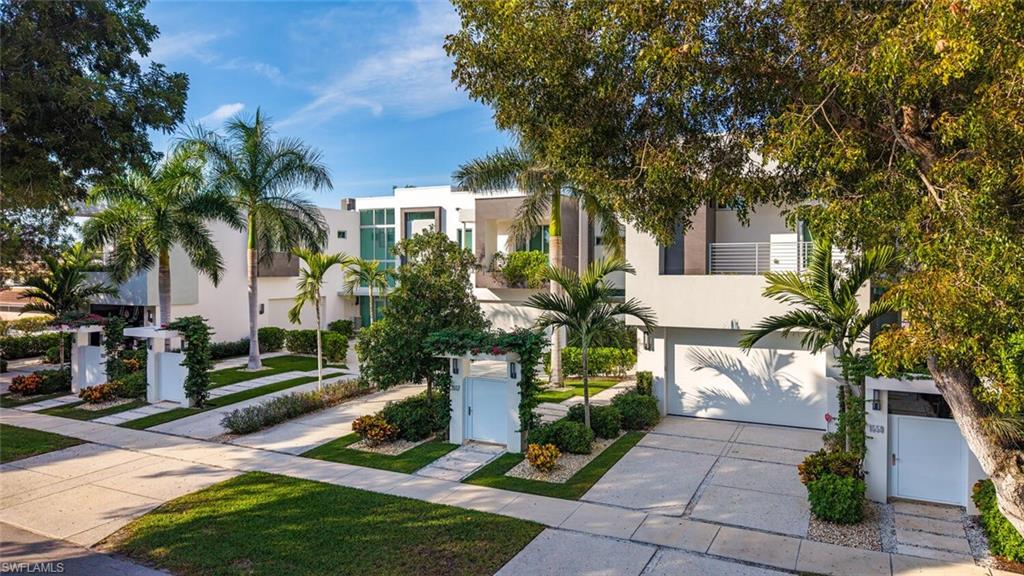 1559 Chesapeake Ave, Naples, FL 34102 — $2,695,000 | Modern Waterfront Villa in Oyster Bay